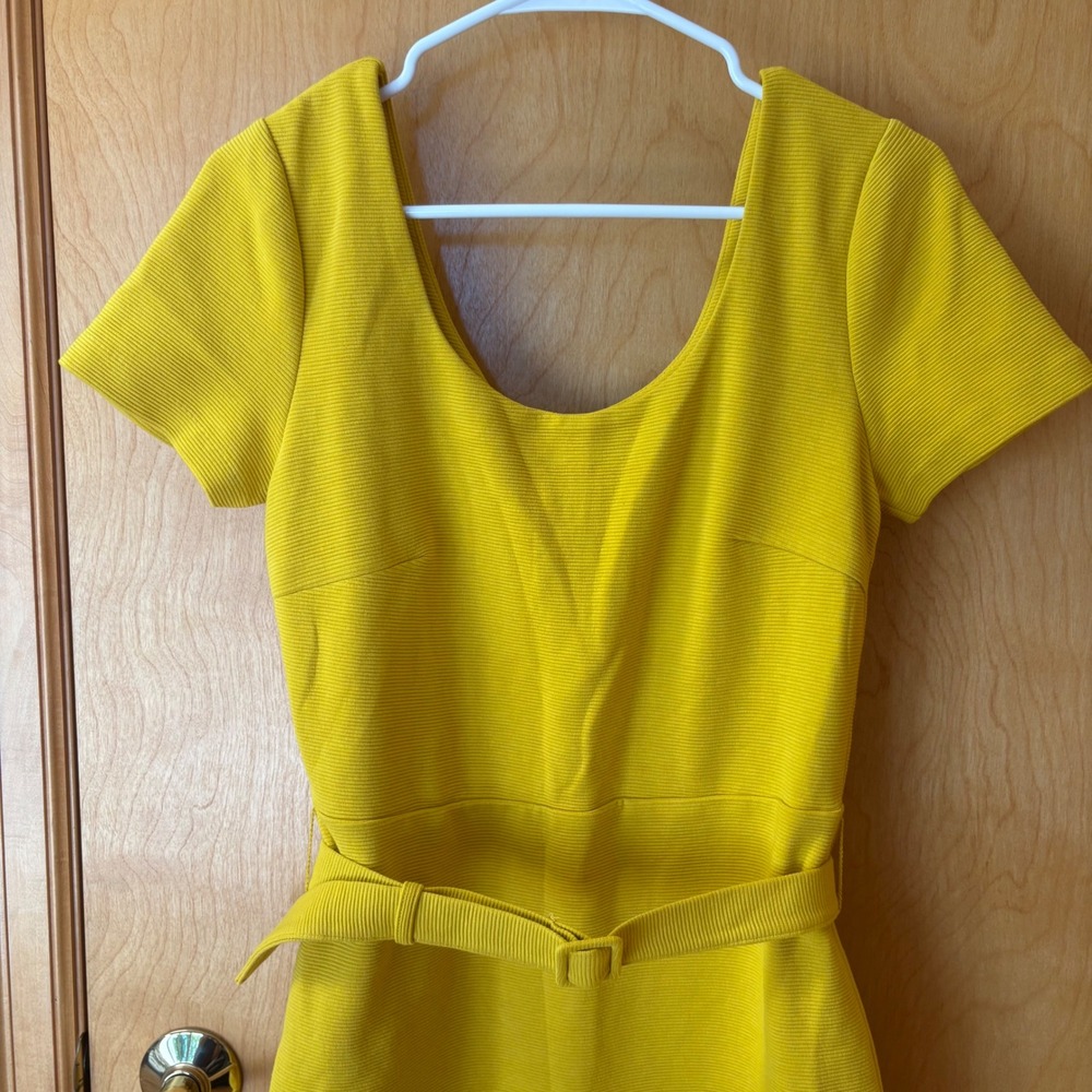 Boden Sheath Dress Women 6R Yellow Ribbed Belted Short Sleeve Scoop Neck - Picture 2 of 11